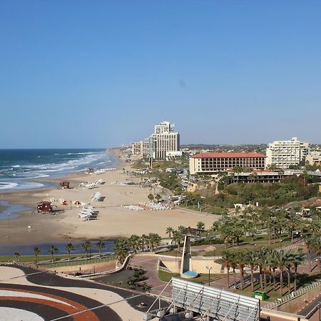 First Class Marina Herzlia Herzliya Exterior photo